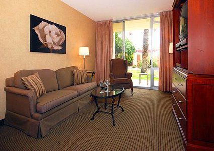 Quality Inn & Suites Downtown Φοίνιξ Δωμάτιο φωτογραφία